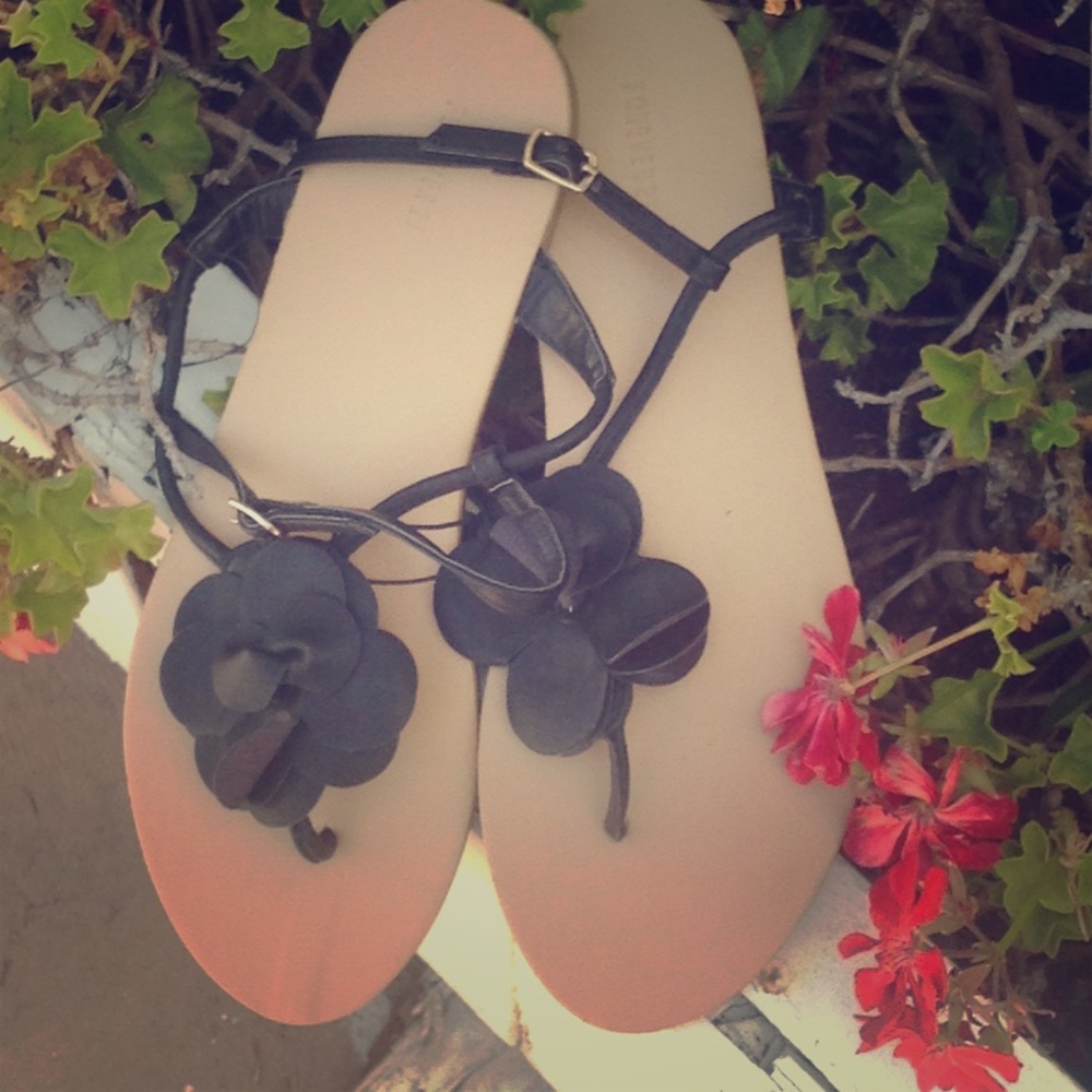 Black Flower Flat Sandals